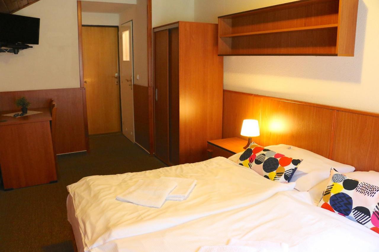 Kořenov Hotel Maredis מראה חיצוני תמונה