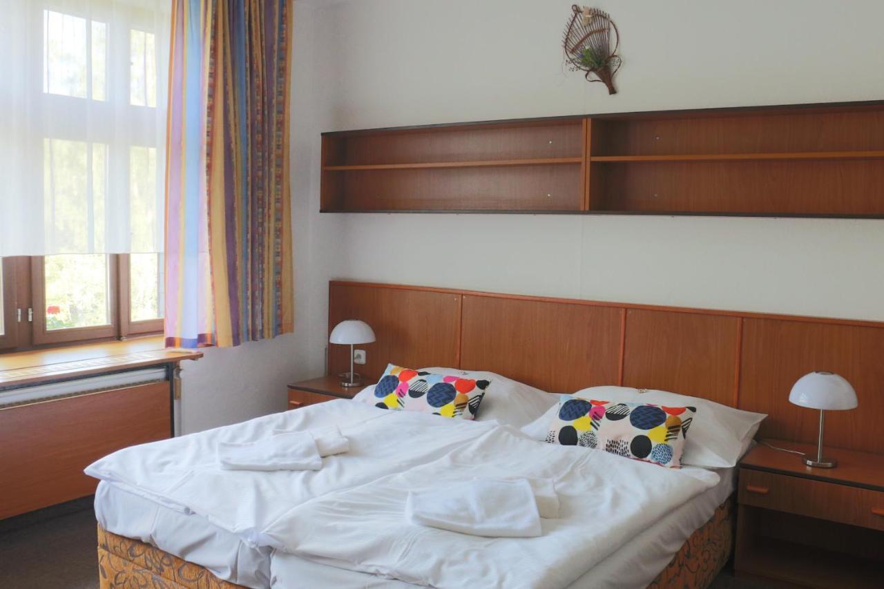 Kořenov Hotel Maredis מראה חיצוני תמונה