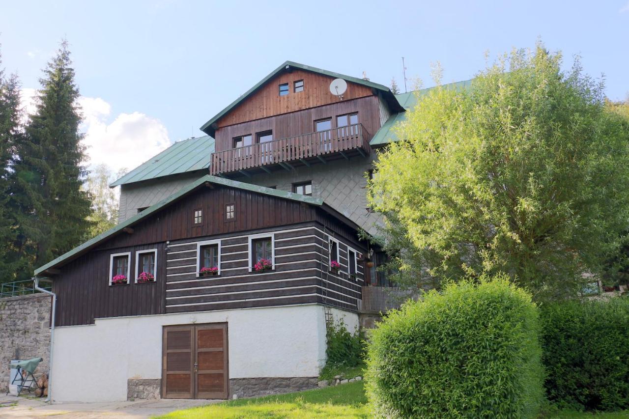Kořenov Hotel Maredis מראה חיצוני תמונה