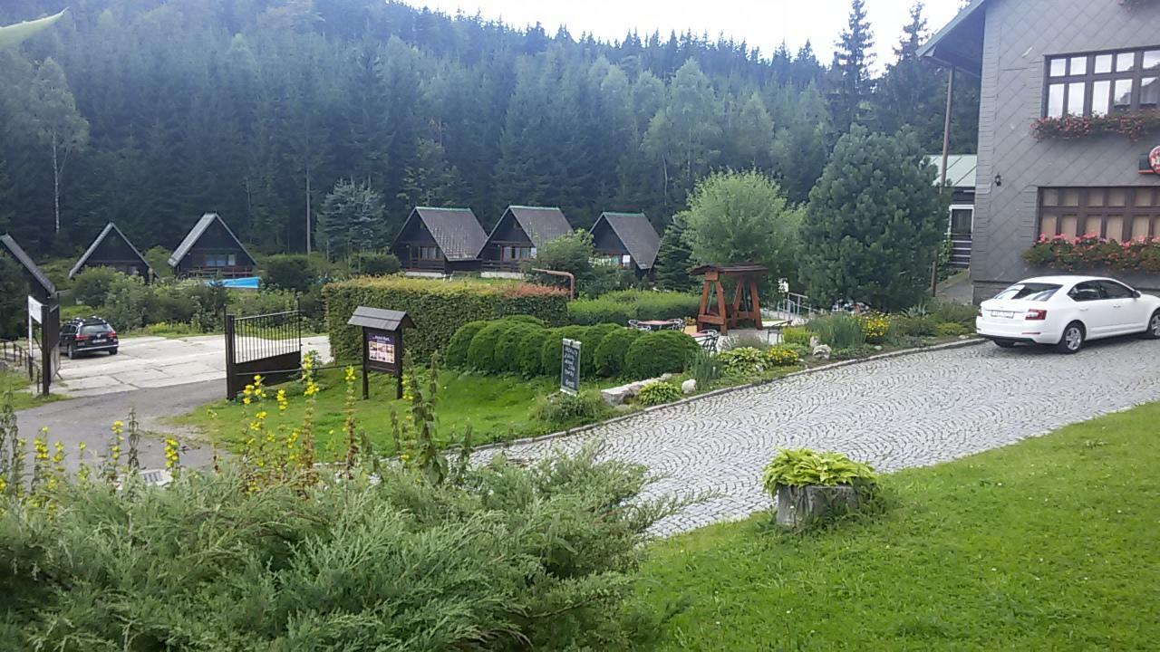 Kořenov Hotel Maredis מראה חיצוני תמונה