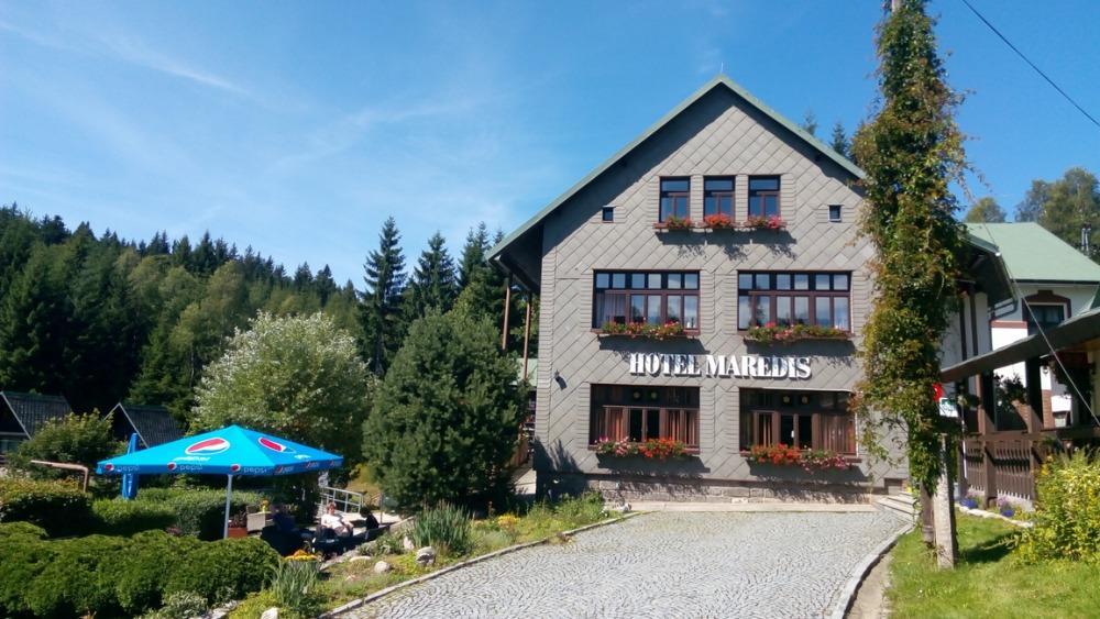 Kořenov Hotel Maredis מראה חיצוני תמונה