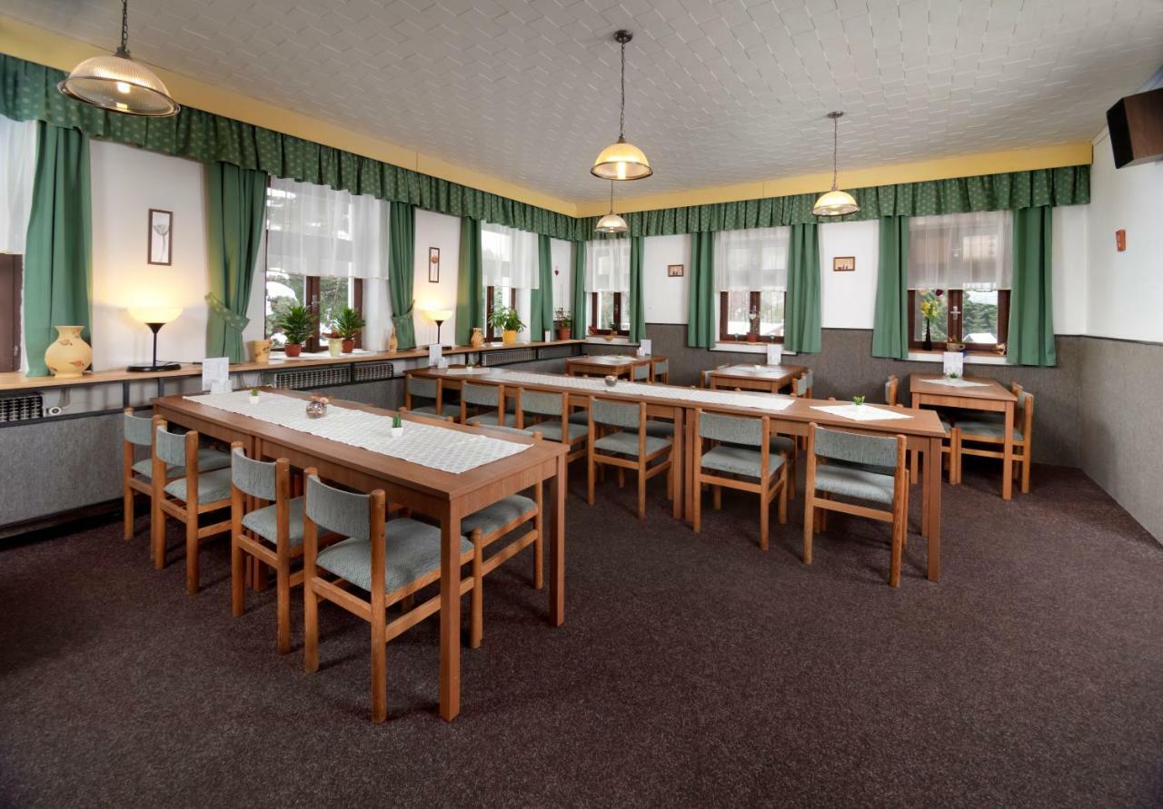Kořenov Hotel Maredis מראה חיצוני תמונה