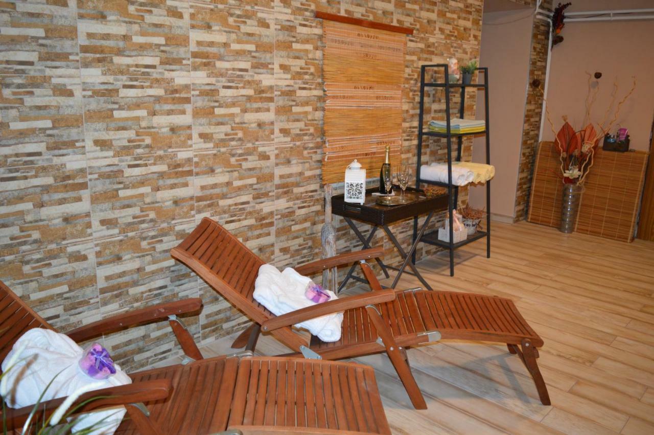 Kořenov Hotel Maredis מראה חיצוני תמונה